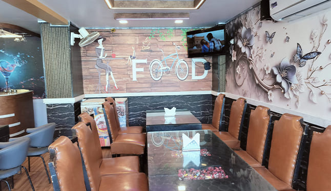 Family-friendly restaurant ambiance at Ten11 Patna